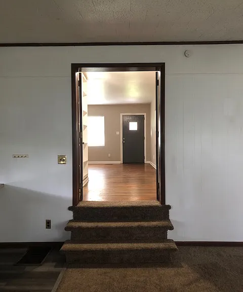 414 Revell Dr — Photo 20
