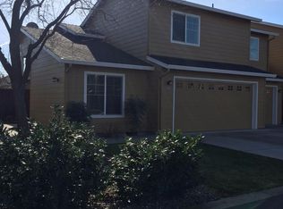 320 Live Oak Loop, Central Pt, OR 97502