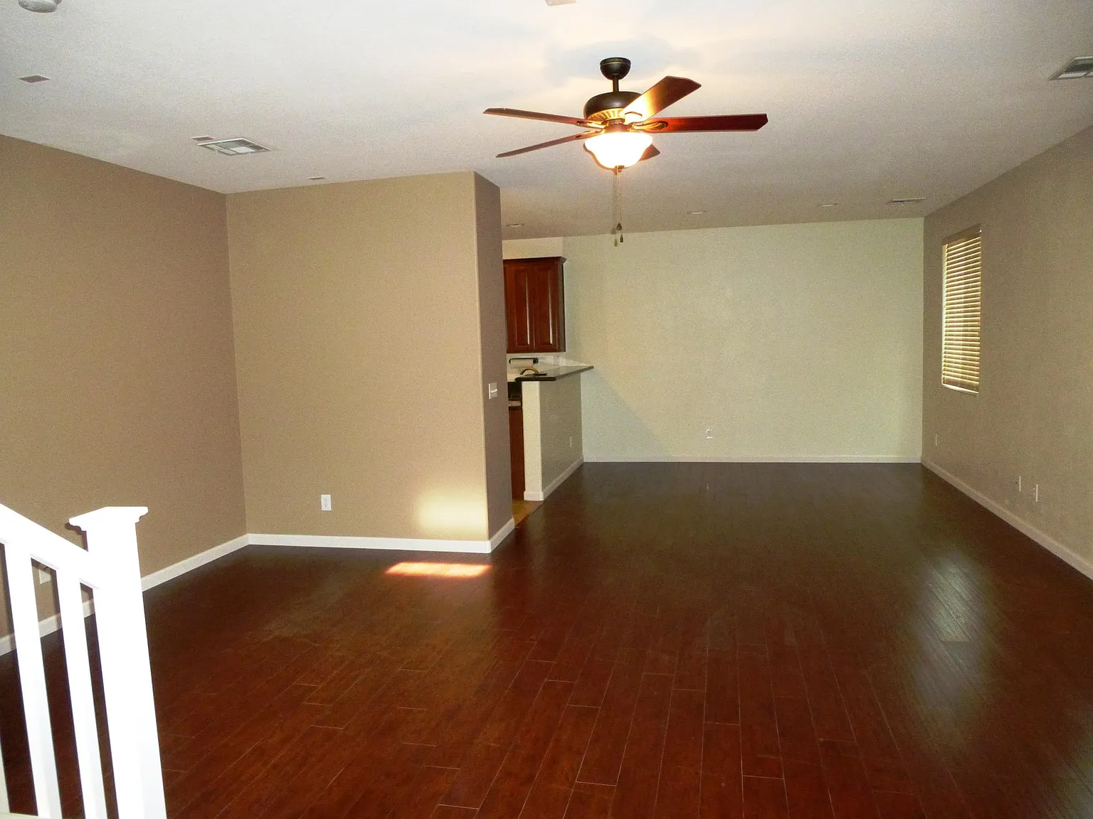 Overlook Ridge Ave, Las Vegas — Photo 2