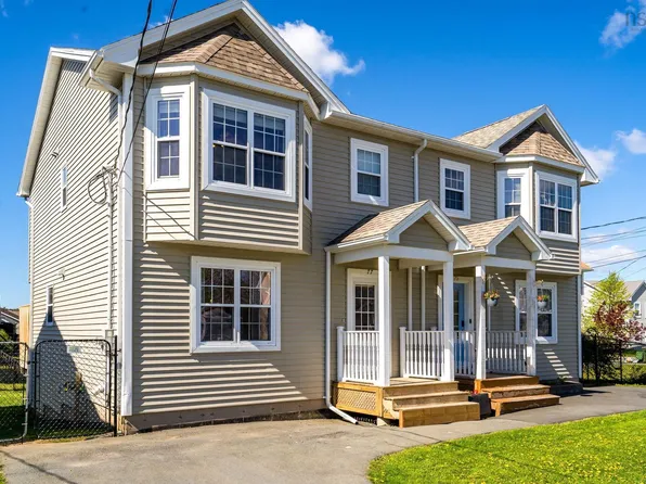 77 Katrina Cres, Halifax, NS B3P 0C2