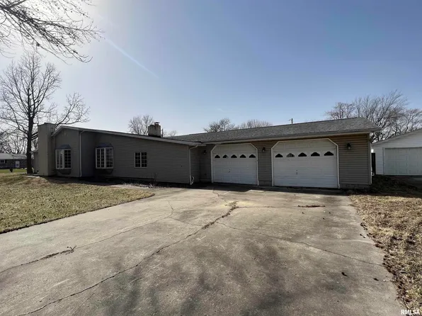 265 N 5th St, Mount Vernon, IL 62808