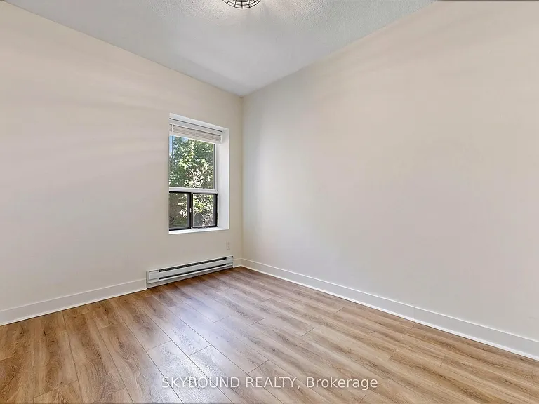 133 Wineva Ave #F — Photo 20