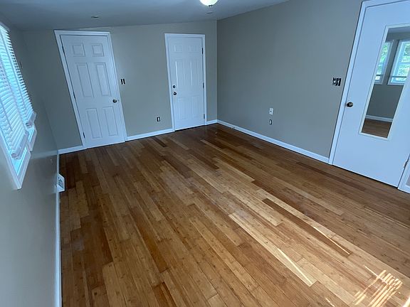 4th image of 3918 Tennessee Ave NW
