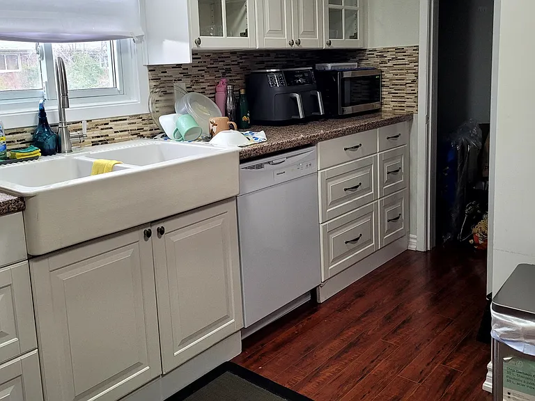 1374 Charles Dr #UPPER — Photo 7