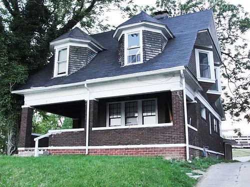 9 N Salisbury St Photo 1