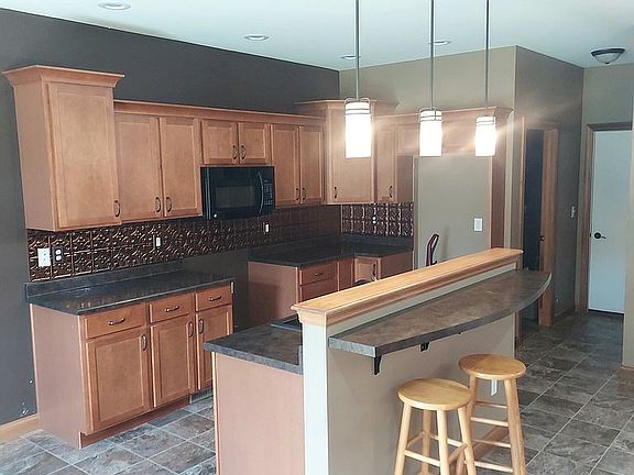 5th image of 316 Grant Avenue Cir