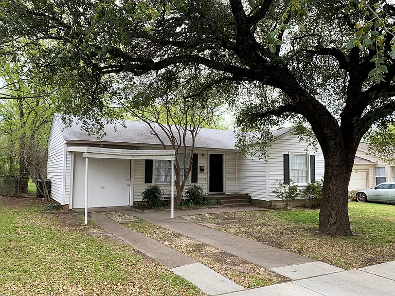 5017 Fairfax St — Photo 1