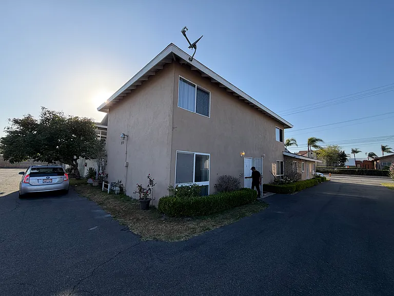 728 Clay Ave #C — Photo 6