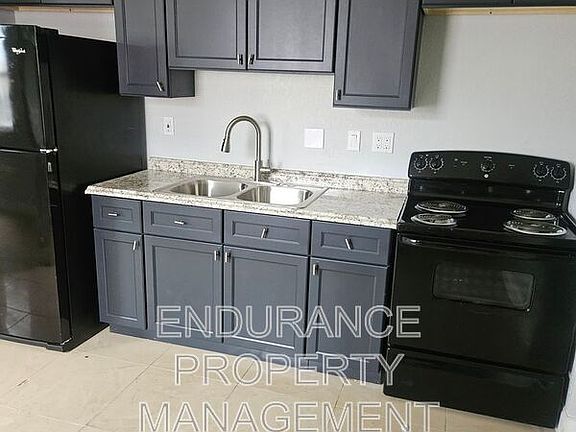 3rd image of 809 W 5th St