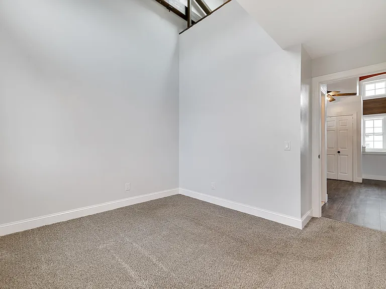 633 McKinley St #201 — Photo 20