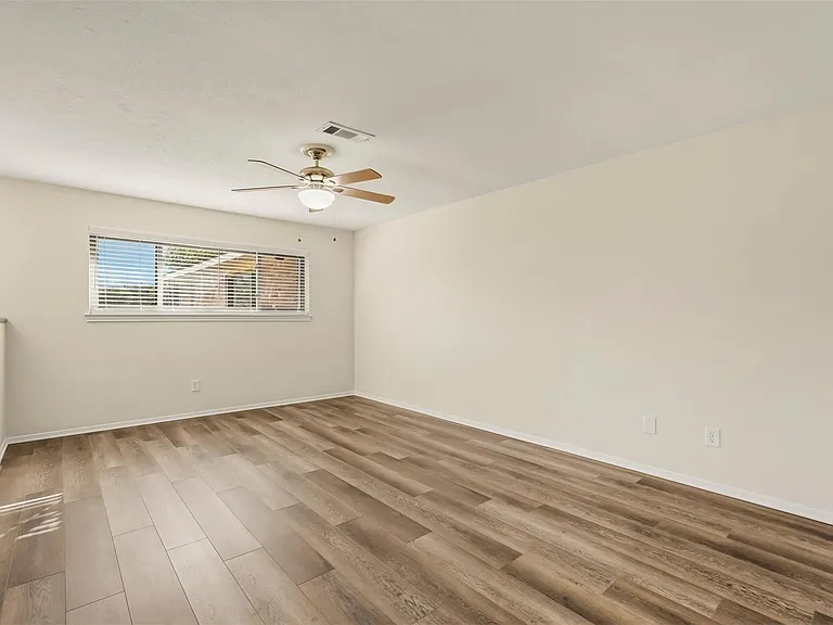 1911 Michele Dr — Photo 18