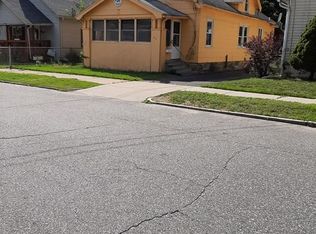 68 Roy St, Springfield, MA 01104