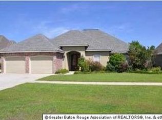 34146 Spring Lake Dr, Walker, LA 70785