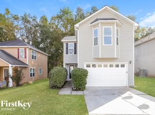 528 Simpson Place Dr, Forest Park, GA 30297