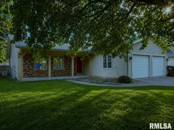 1213 Pine Ln, Auburn, IL 62615