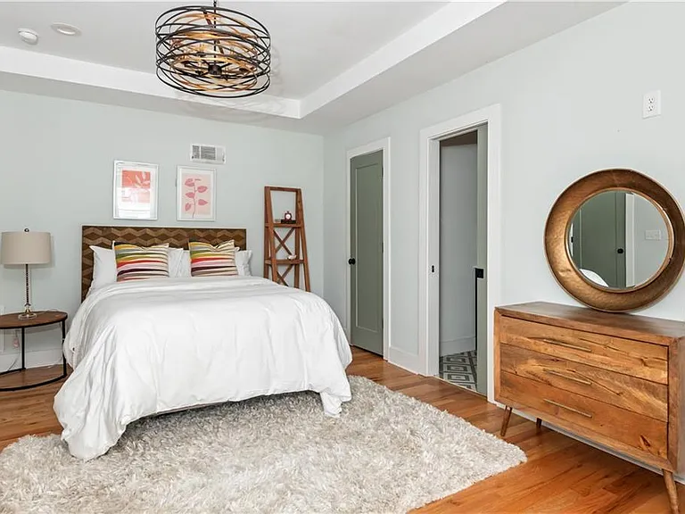 1393 Glenwood Ave SE — Photo 33