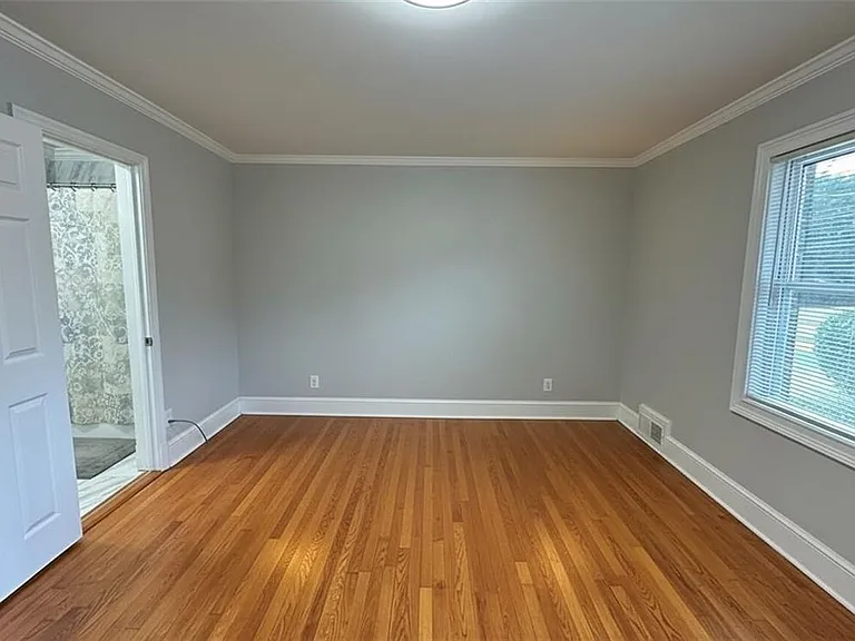 1393 Scott Blvd — Photo 15