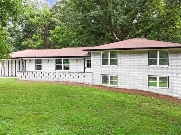 2200 E Cherokee Dr, Woodstock, GA 30188