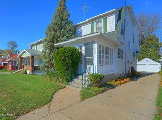735 Burton St SE, Grand Rapids, MI 49507