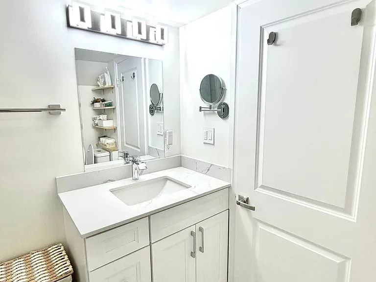 31 Swansea St #BASEMENT — Photo 16