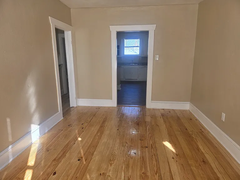 235 S 20th St #8 — Photo 1