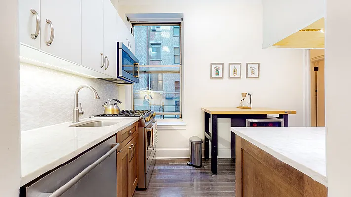 Sold by Digs Realty Group | media 3