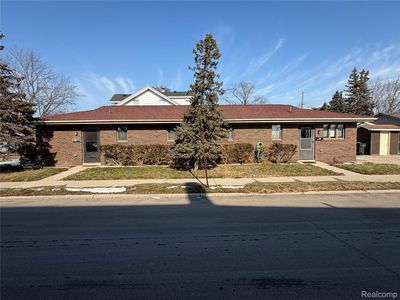 1476 Euclid St, Lincoln Park, MI, 48146