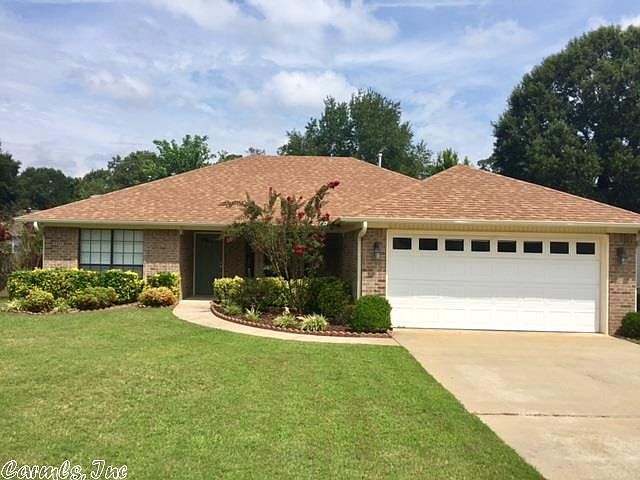 1st image of 20 Shamsie Dr