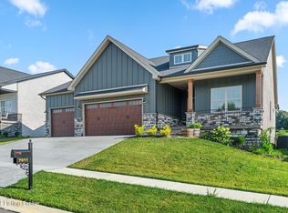 7011 Oaken Ln, Lanesville, IN 47136