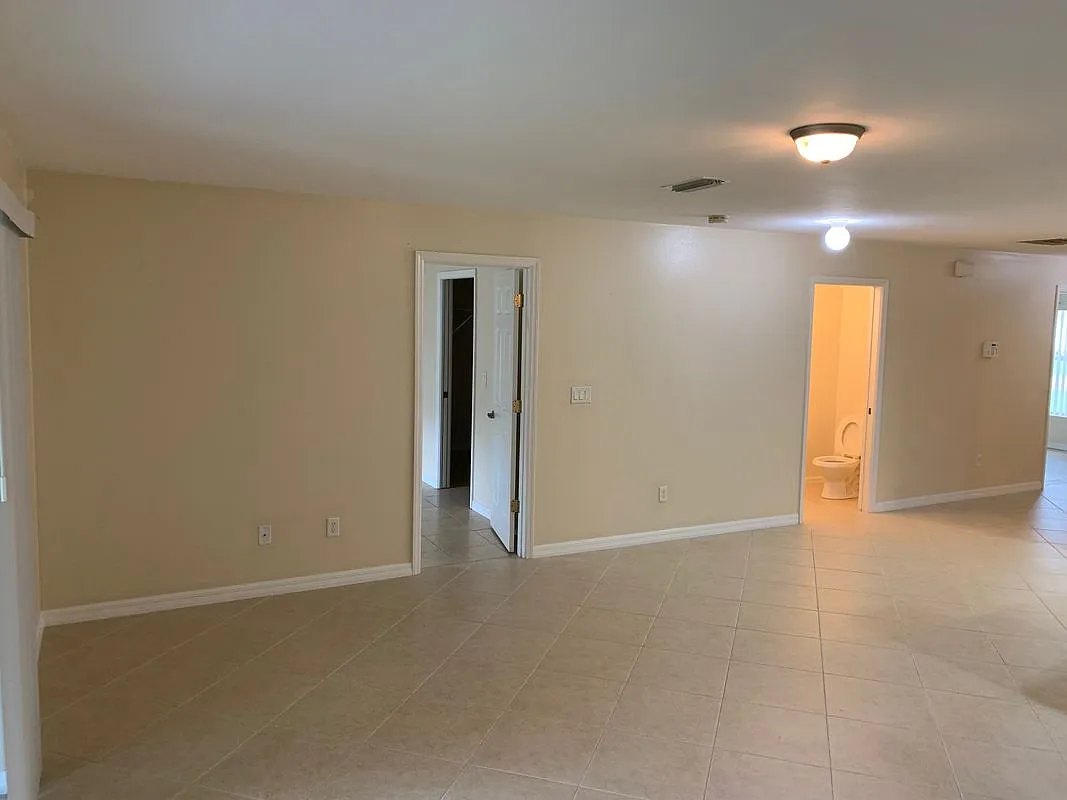 Building Photo - 36 Bunker View Dr #B