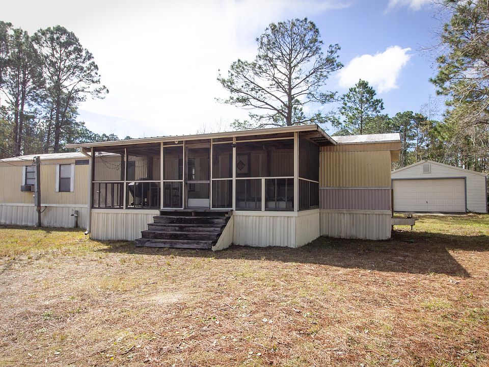 1st image of 3017 Charlotte Ln