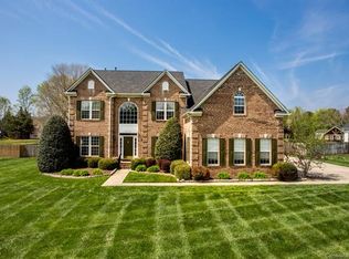 2315 Heath Lake Dr, Mint Hill, NC 28227