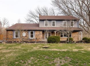 8916 Lantern Ln, Indianapolis, IN