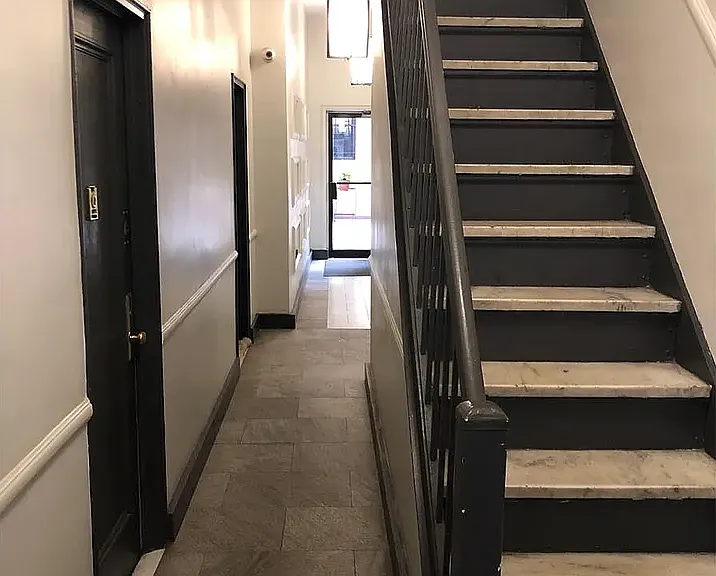 238 E 30th St #3R — Photo 11