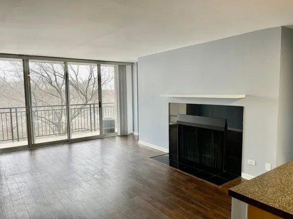 5810 Oakwood Dr Unit 3E, Lisle, IL 60532