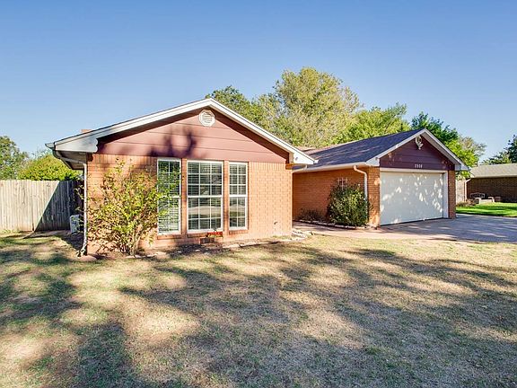 2nd image of 2908 Sunnybrook Ln