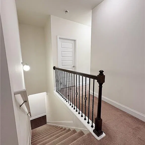 10643 Naramore Ln — Photo 9