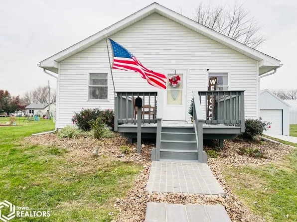 207 E 5th St, Moulton, IA 52572