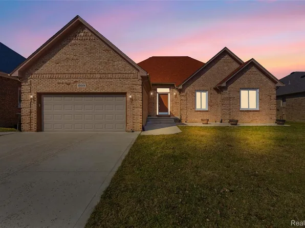 15019 Kelly Ct, Shelby Township, MI 48315