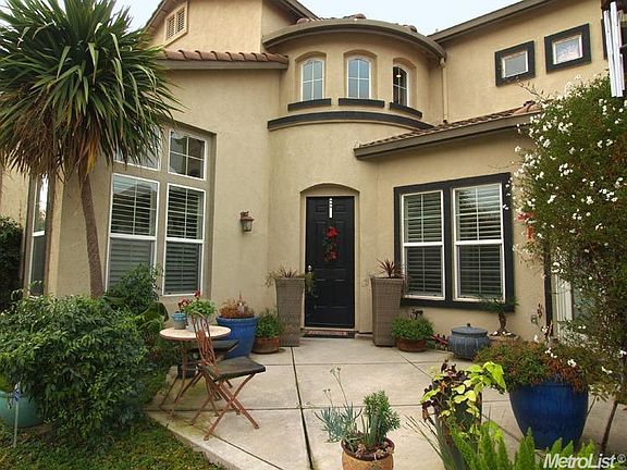 2nd image of 1815 Silvio Way