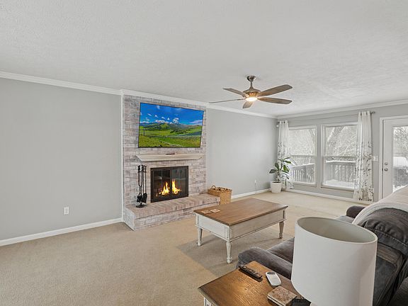 4th image of 5361 Shadow Hill Ct