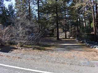 5686 Sheep Creek Dr, Wrightwood, CA 92397