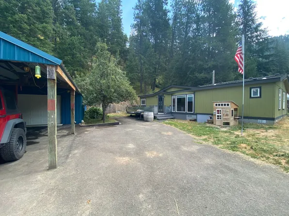 3811 Deer Ln, Loon Lake, WA 99148