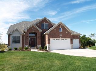 2019 Middleton Ave, Lisle, IL