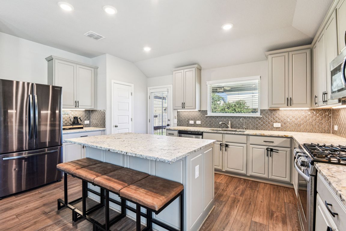 next background image