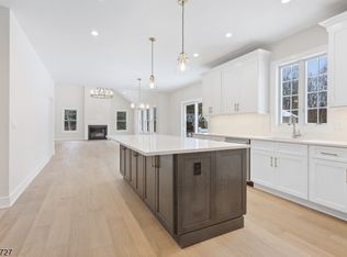 22 Furnace Rd, Chester, NJ 07930