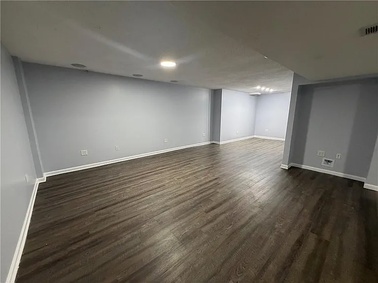 3336 Camelot Dr — Photo 39
