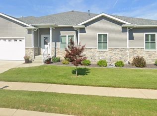 1501 Balfour Dr, Springfield, IL 62711