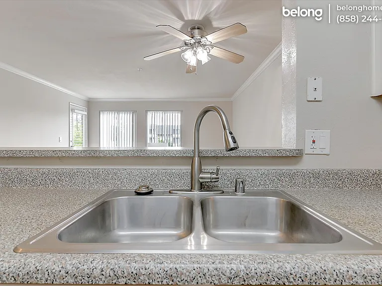 8889 Caminito Plaza Centro #7332 — Photo 9
