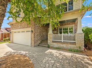 10520 S Kildare Ave, Oak Lawn, IL